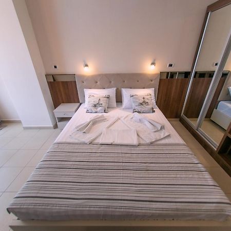 Jijo'S Hotel Mamaia Eksteriør billede