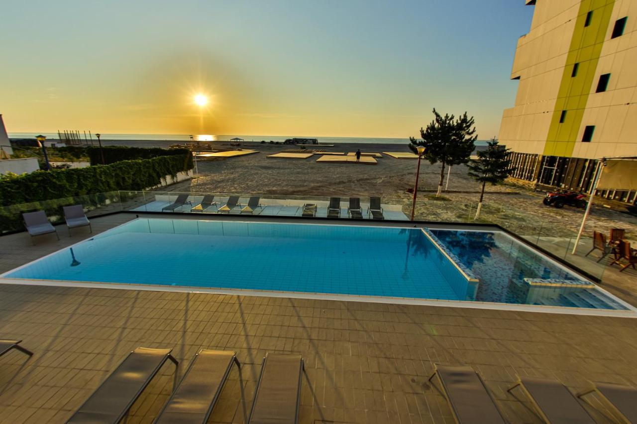 Jijo'S Hotel Mamaia Eksteriør billede