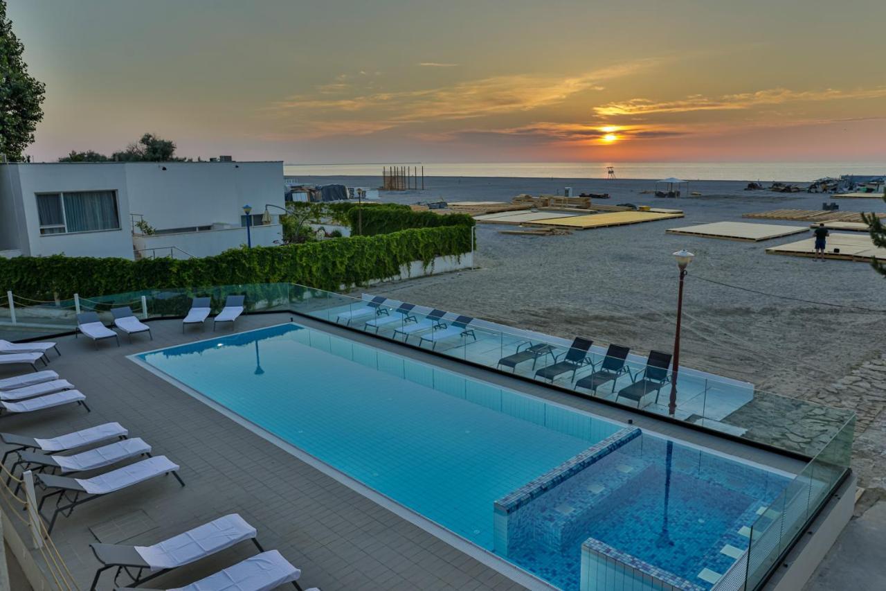 Jijo'S Hotel Mamaia Eksteriør billede