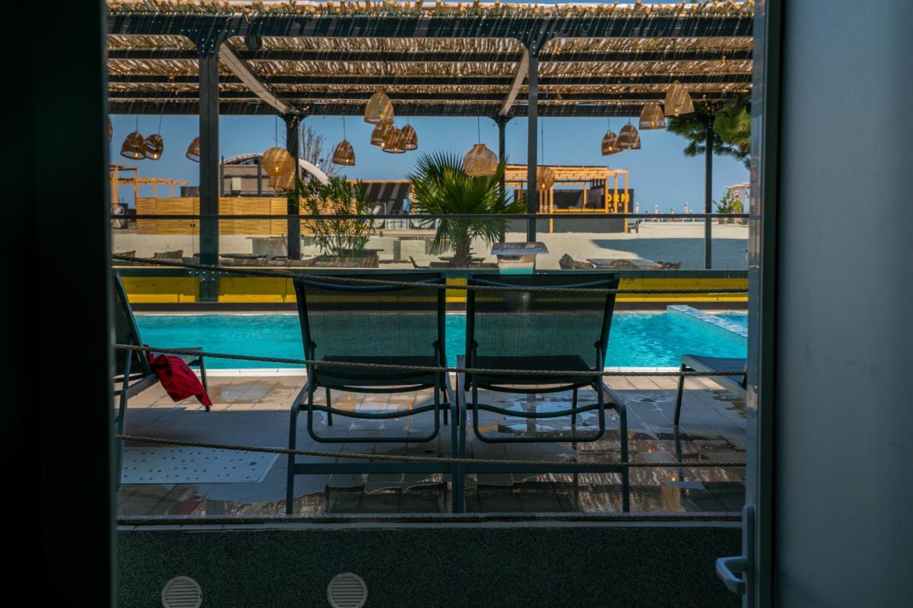 Jijo'S Hotel Mamaia Eksteriør billede