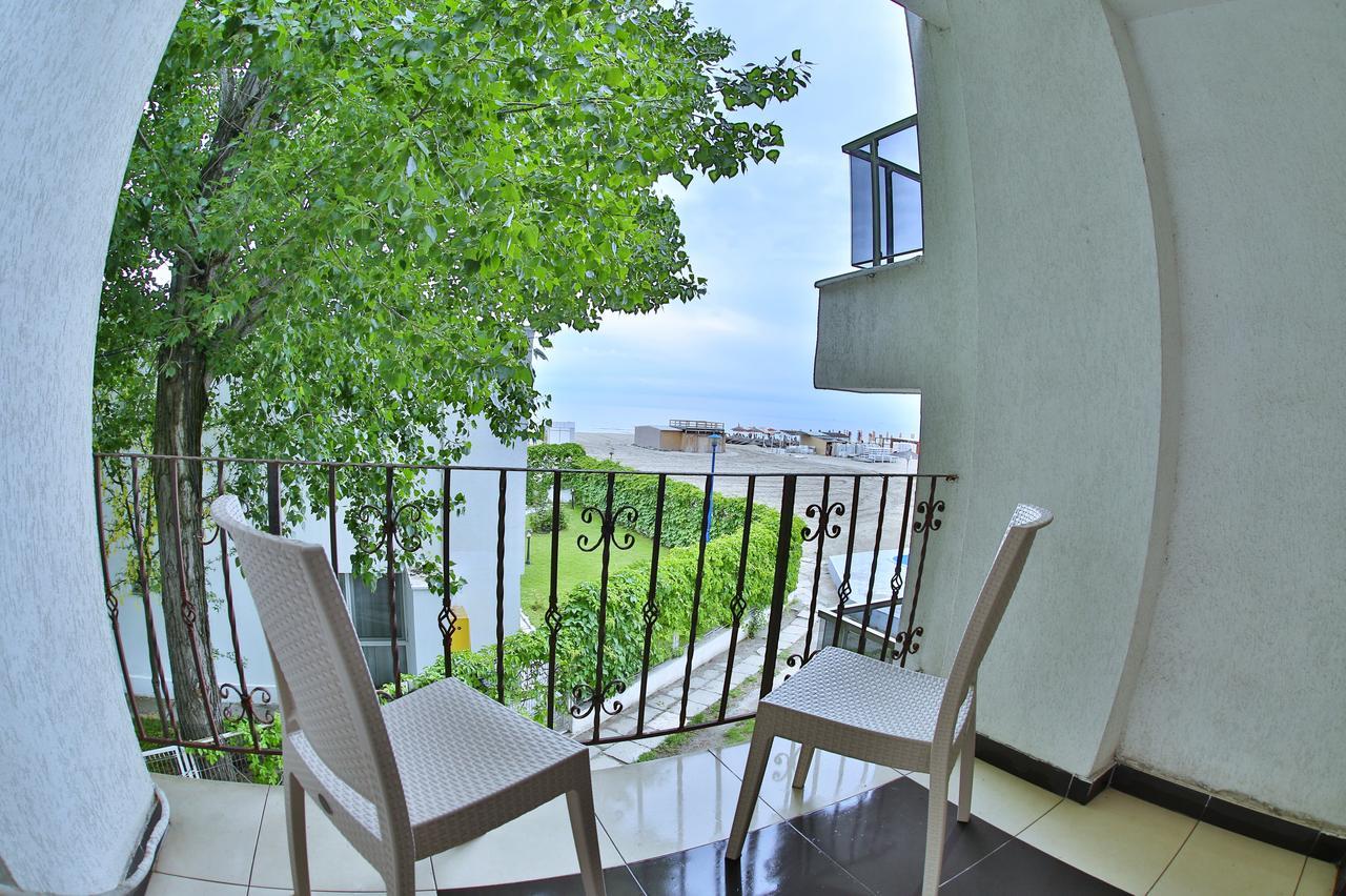 Jijo'S Hotel Mamaia Eksteriør billede