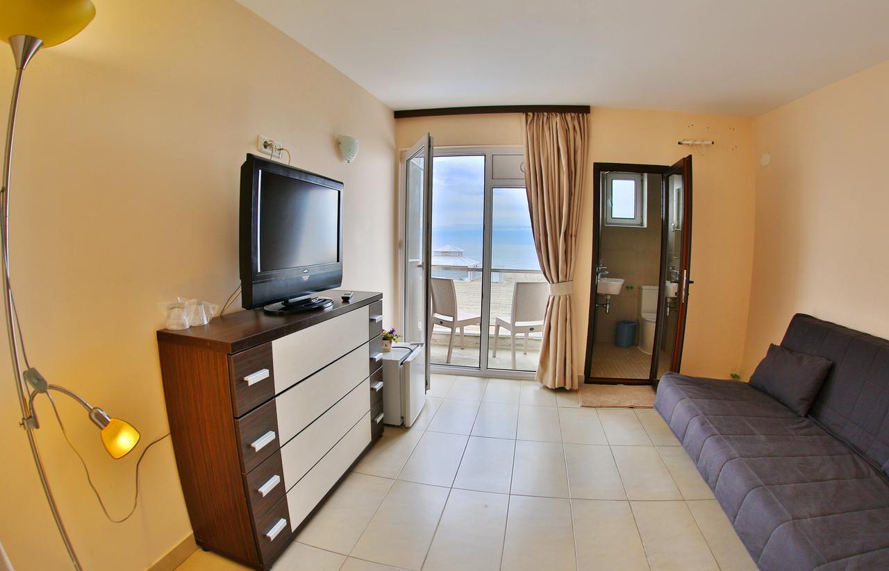 Jijo'S Hotel Mamaia Eksteriør billede